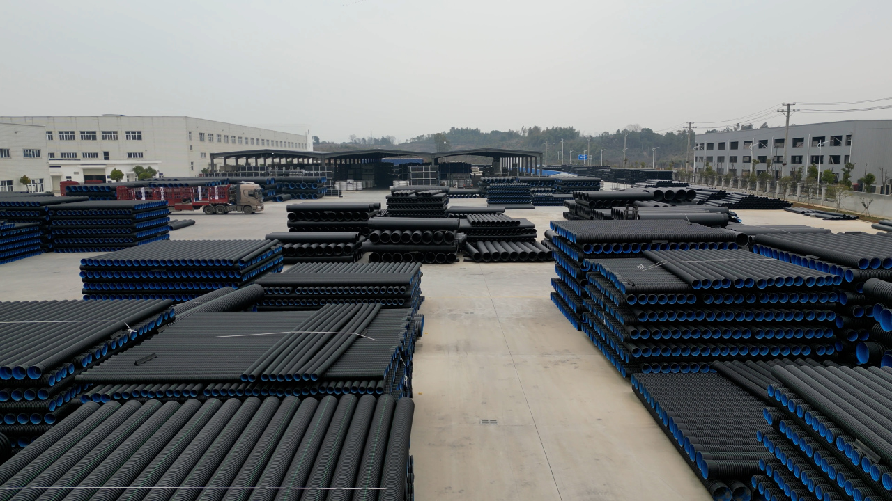 冻裂了别急！pe 克拉管冬季应急 + 预防​